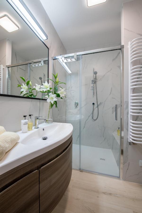 Apartamenty Kasprzaka P&O Serviced Apartments Varsavia Esterno foto